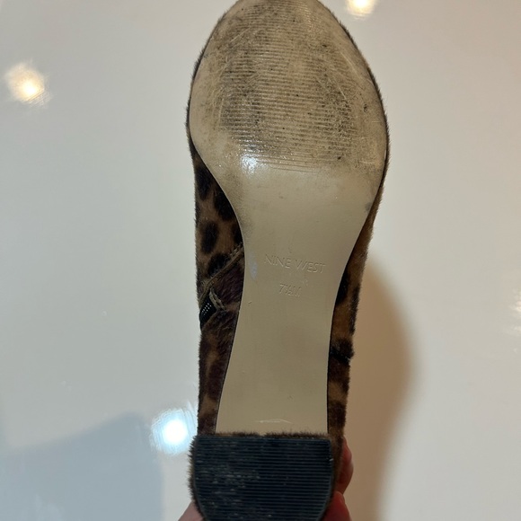 Nine West Faux Fur Leopard Kiana Bootie size 7.5 - Picture 5 of 7